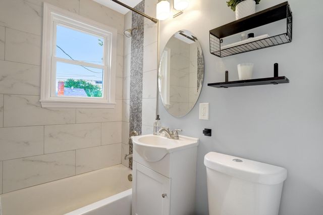 2139 S OXFORD ST, Arlington, VA 22204