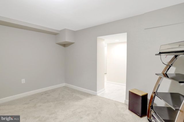 2139 S OXFORD ST, Arlington, VA 22204