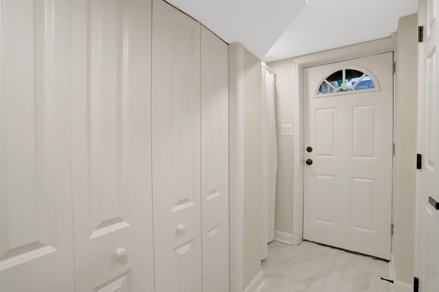2139 S OXFORD ST, Arlington, VA 22204