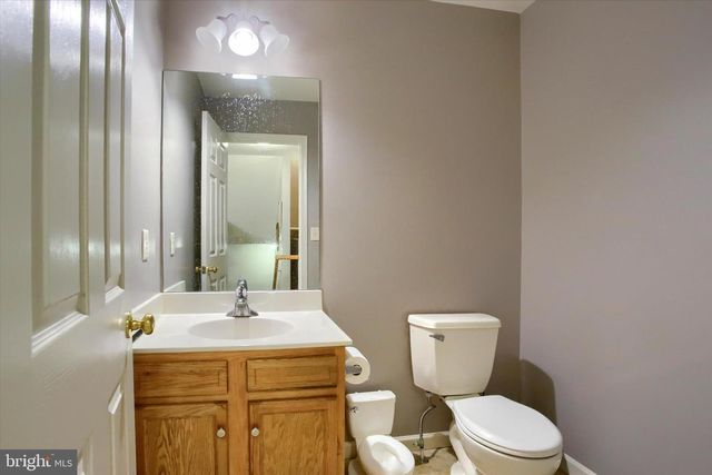 6347 MERCURY DR, Mechanicsburg, PA 17050