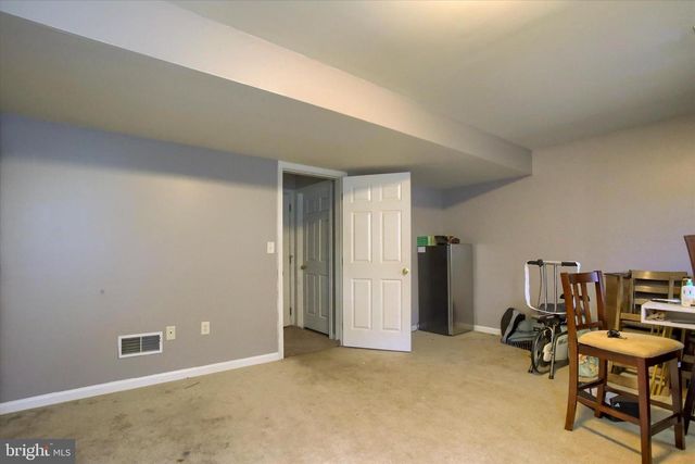 6347 MERCURY DR, Mechanicsburg, PA 17050