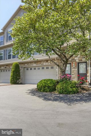 6347 MERCURY DR, Mechanicsburg, PA 17050