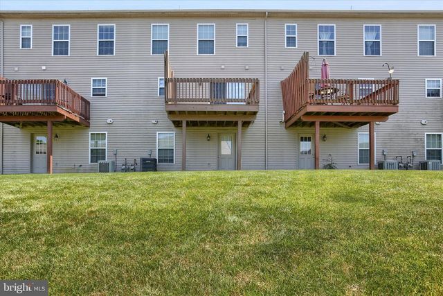 6347 MERCURY DR, Mechanicsburg, PA 17050