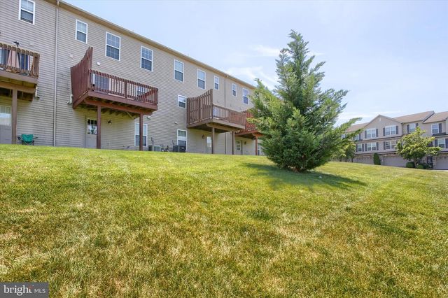 6347 MERCURY DR, Mechanicsburg, PA 17050