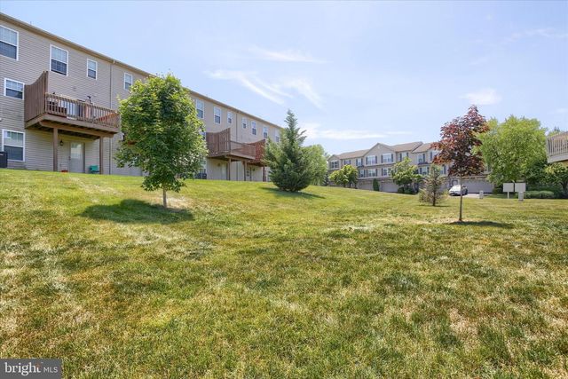 6347 MERCURY DR, Mechanicsburg, PA 17050