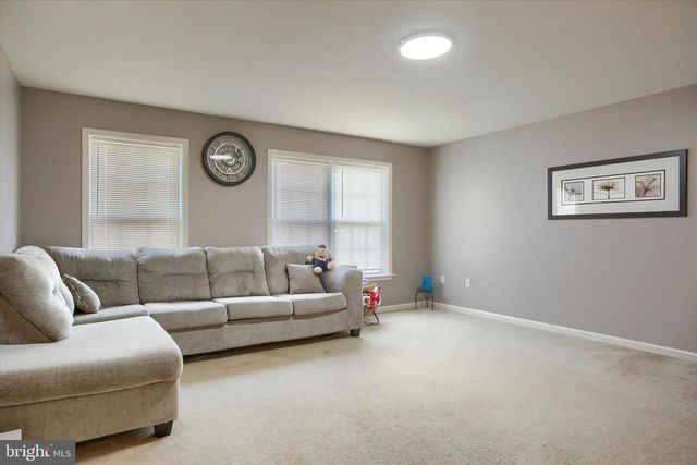 6347 MERCURY DR, Mechanicsburg, PA 17050