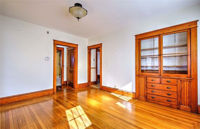 910 Hope Street 1, Bristol, RI 02809