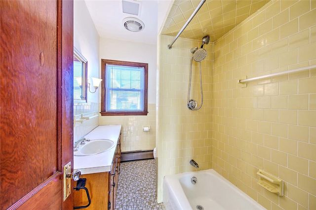 910 Hope Street 1, Bristol, RI 02809