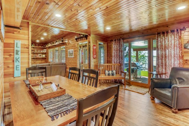 290 Shorewood Drive, Detroit Lakes, MN 56501