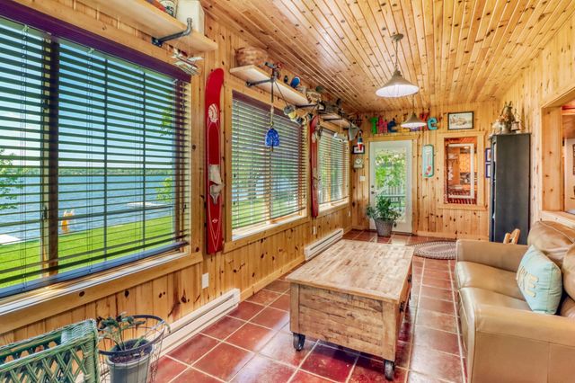 290 Shorewood Drive, Detroit Lakes, MN 56501