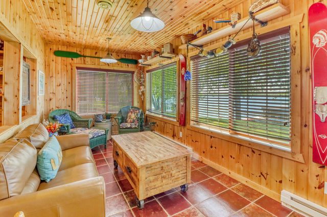 290 Shorewood Drive, Detroit Lakes, MN 56501