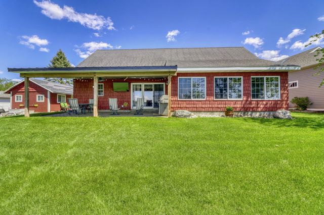 290 Shorewood Drive, Detroit Lakes, MN 56501