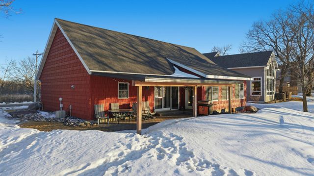 290 Shorewood Drive, Detroit Lakes, MN 56501