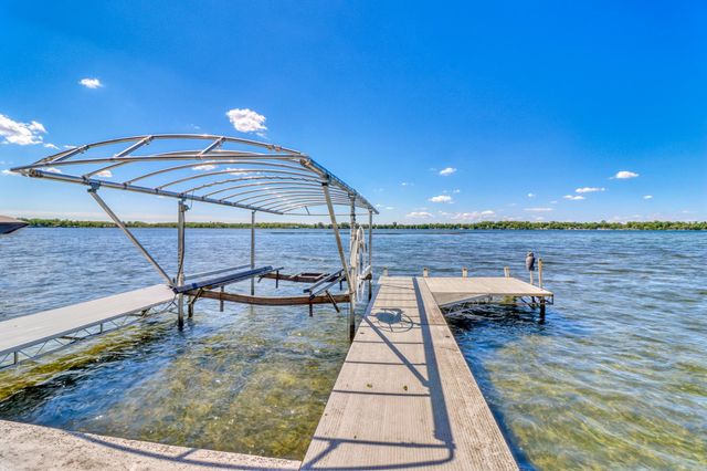 290 Shorewood Drive, Detroit Lakes, MN 56501