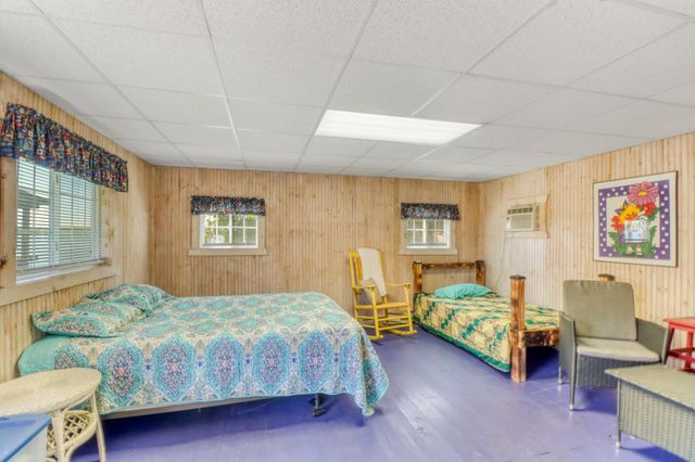 290 Shorewood Drive, Detroit Lakes, MN 56501