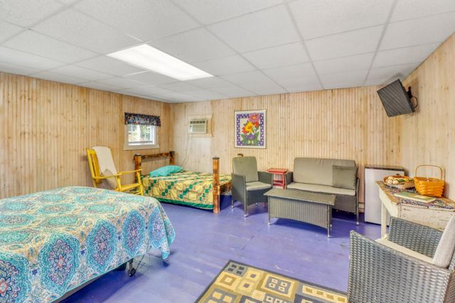 290 Shorewood Drive, Detroit Lakes, MN 56501