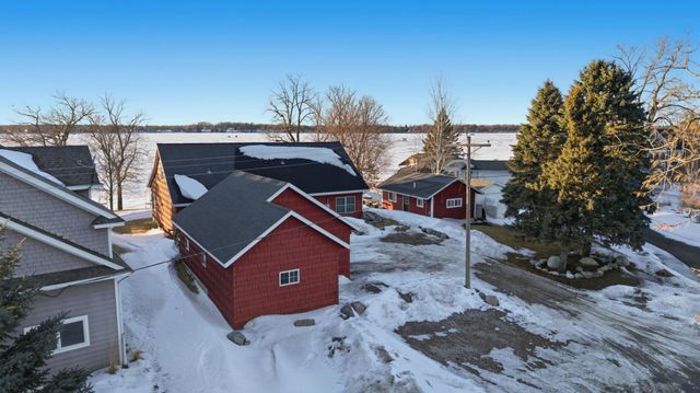 290 Shorewood Drive, Detroit Lakes, MN 56501