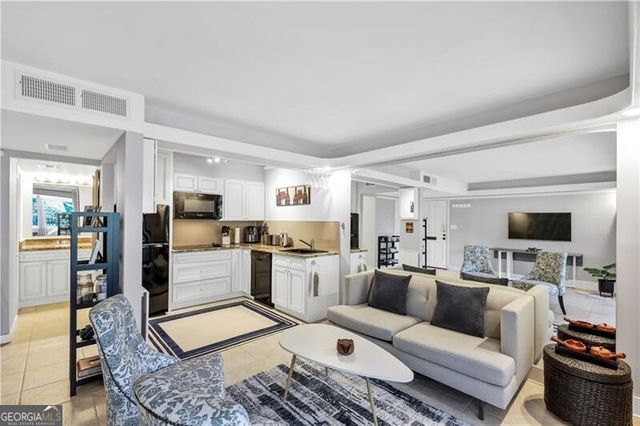 141 Maison Place NW, Atlanta, GA 30327