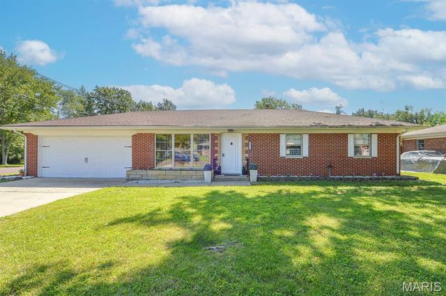 1236 Cynthia Drive, Belleville, IL 62220