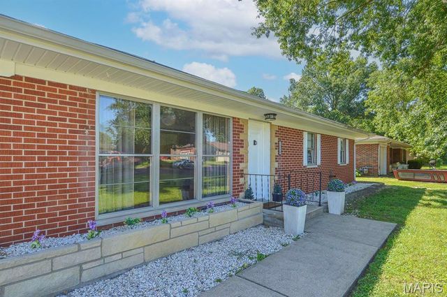 1236 Cynthia Drive, Belleville, IL 62220