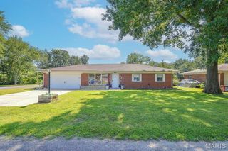 1236 Cynthia Drive, Belleville, IL 62220