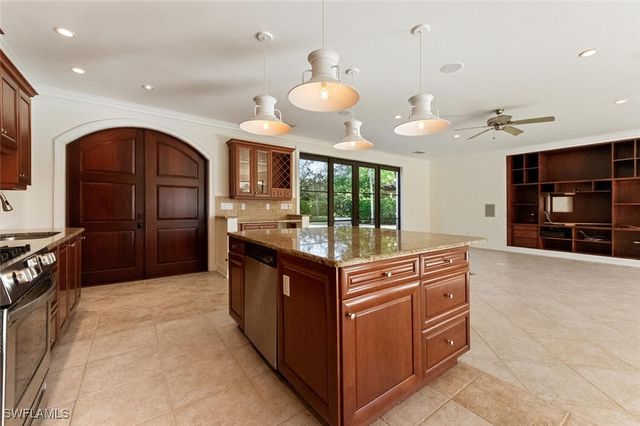 1500 Bald Eagle DR 93, Naples, FL 34105