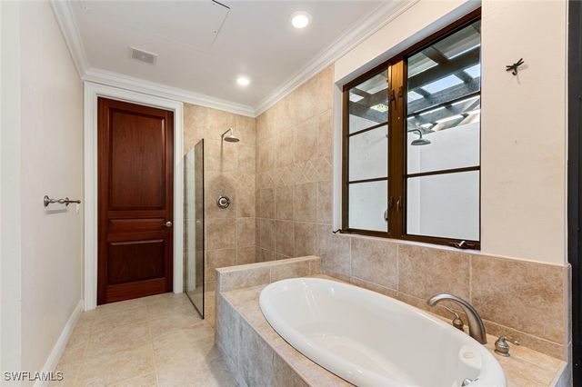 1500 Bald Eagle DR 93, Naples, FL 34105