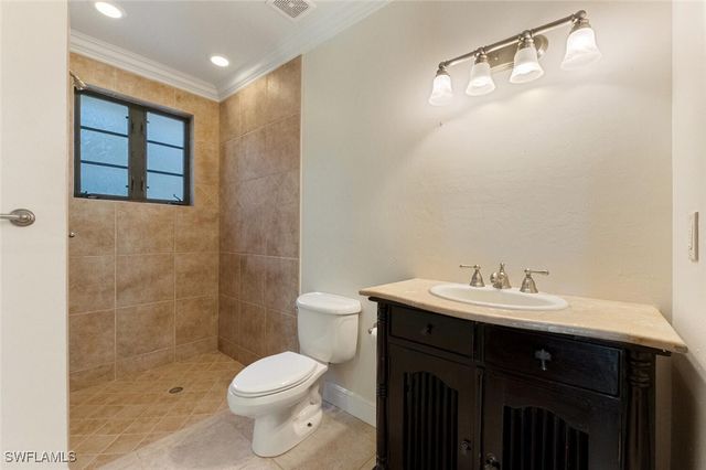 1500 Bald Eagle DR 93, Naples, FL 34105