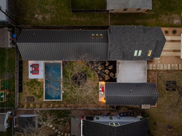 7502 Saint Louis ST, Austin, TX 78757