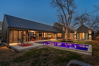 7502 Saint Louis ST, Austin, TX 78757