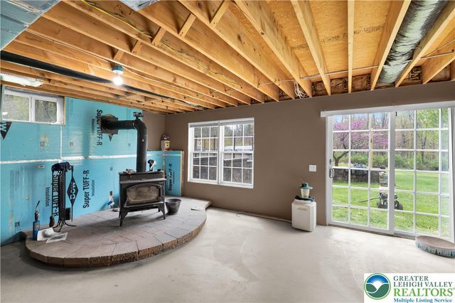 725 Buttermilk Road, Williams Twp, PA 18055