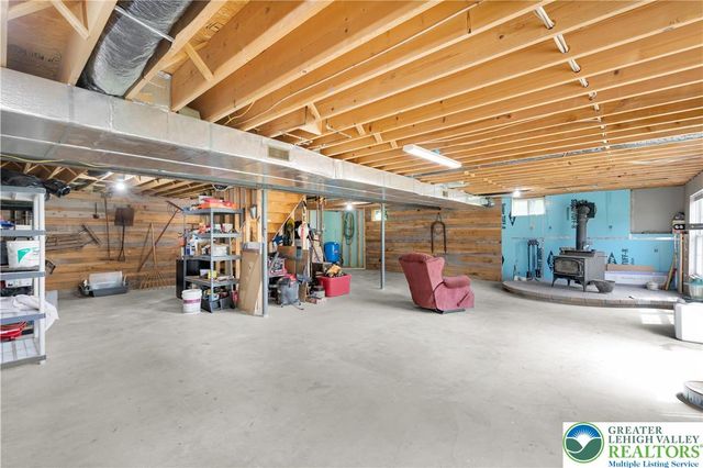 725 Buttermilk Road, Williams Twp, PA 18055