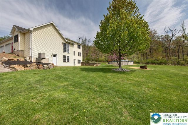 725 Buttermilk Road, Williams Twp, PA 18055