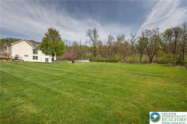 725 Buttermilk Road, Williams Twp, PA 18055