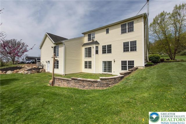725 Buttermilk Road, Williams Twp, PA 18055