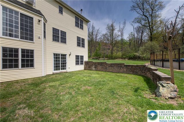 725 Buttermilk Road, Williams Twp, PA 18055