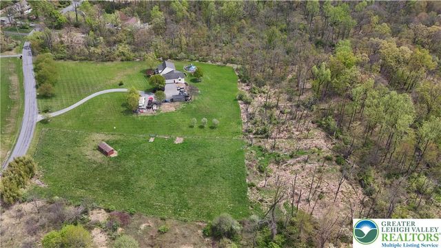 725 Buttermilk Road, Williams Twp, PA 18055