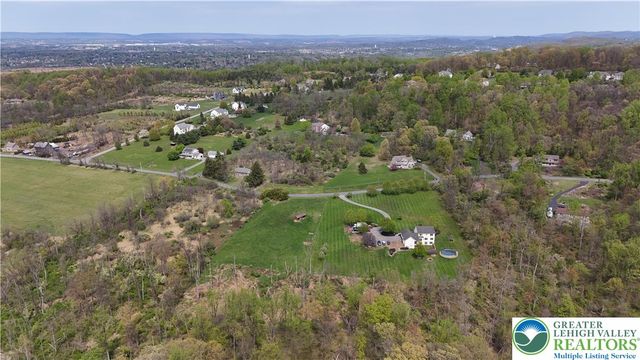 725 Buttermilk Road, Williams Twp, PA 18055