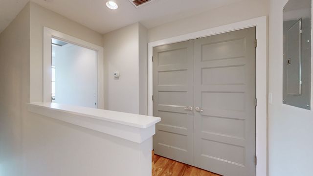 1901 Meridian St Apt H, Nashville, TN 37207