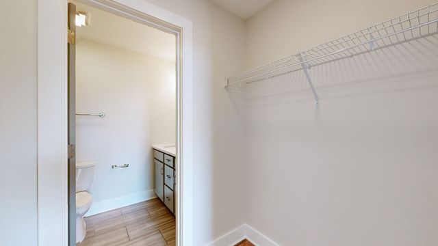 1901 Meridian St Apt H, Nashville, TN 37207