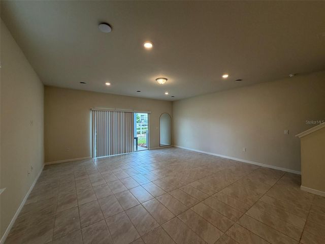 2803 STUNNING AVENUE, Davenport, FL 33896