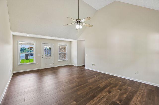 122 Raven Ct, Shelbyville, TN 37160