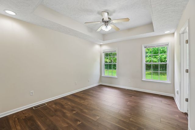 122 Raven Ct, Shelbyville, TN 37160