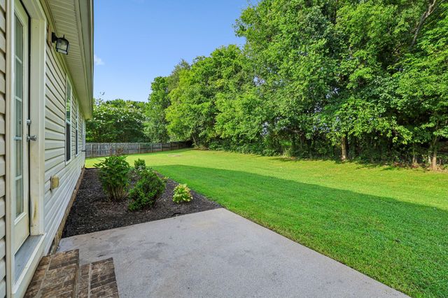 122 Raven Ct, Shelbyville, TN 37160