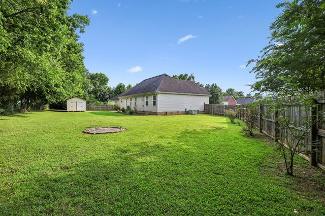 122 Raven Ct, Shelbyville, TN 37160