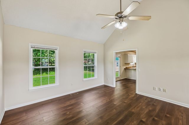 122 Raven Ct, Shelbyville, TN 37160