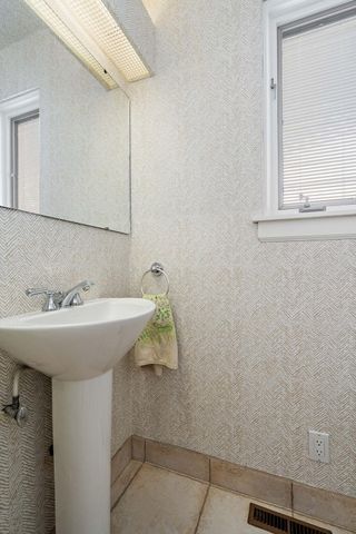213 Kenwood Place, Michigan City, IN 46360