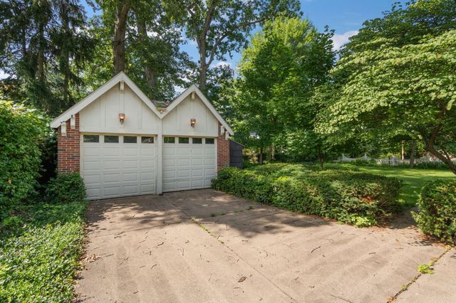 213 Kenwood Place, Michigan City, IN 46360
