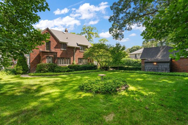 213 Kenwood Place, Michigan City, IN 46360
