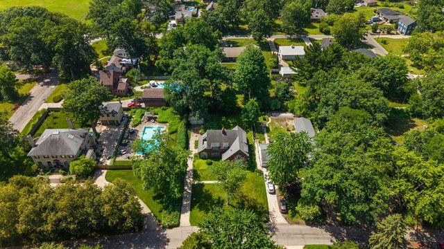 213 Kenwood Place, Michigan City, IN 46360